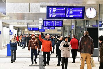 2023_12_08_HBF_Teileroeffnung_20.jpg